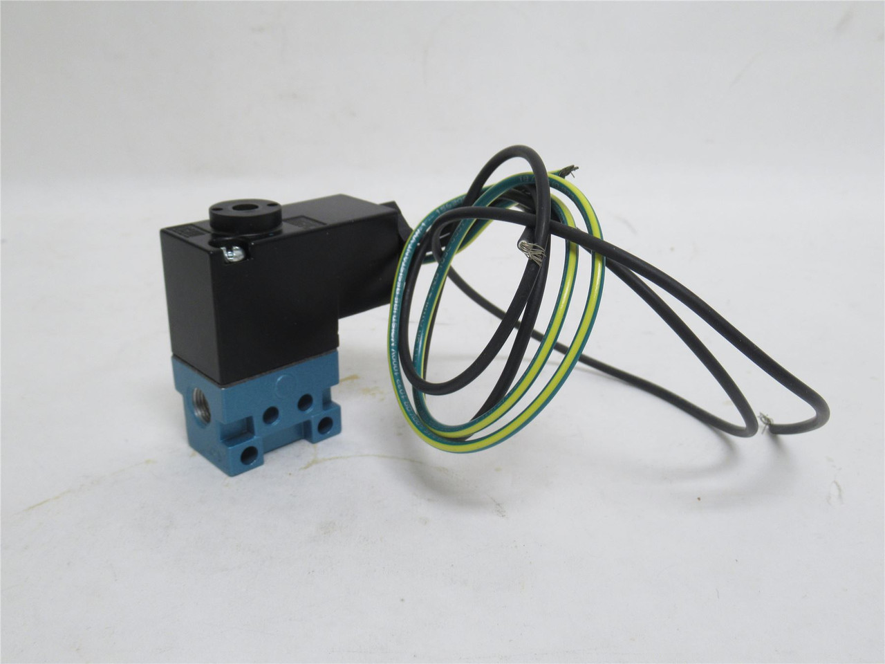 MAC 1118-111NA; Solenoid Valve; 1/8NPT; 110/120VAC