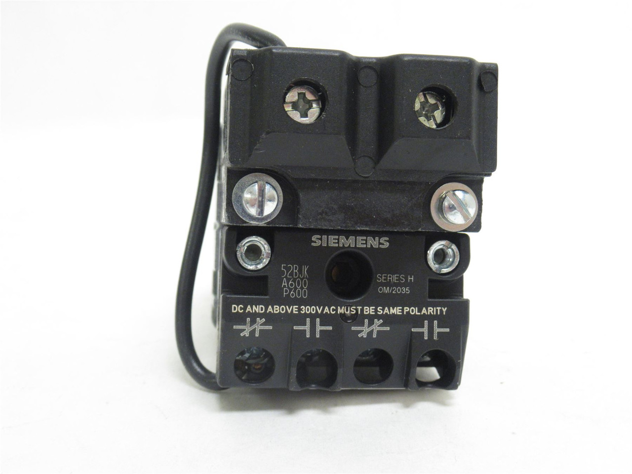 Siemens 52PT6G2AB; Illuminated Pushbutton; Red; 120VAC; 30mm