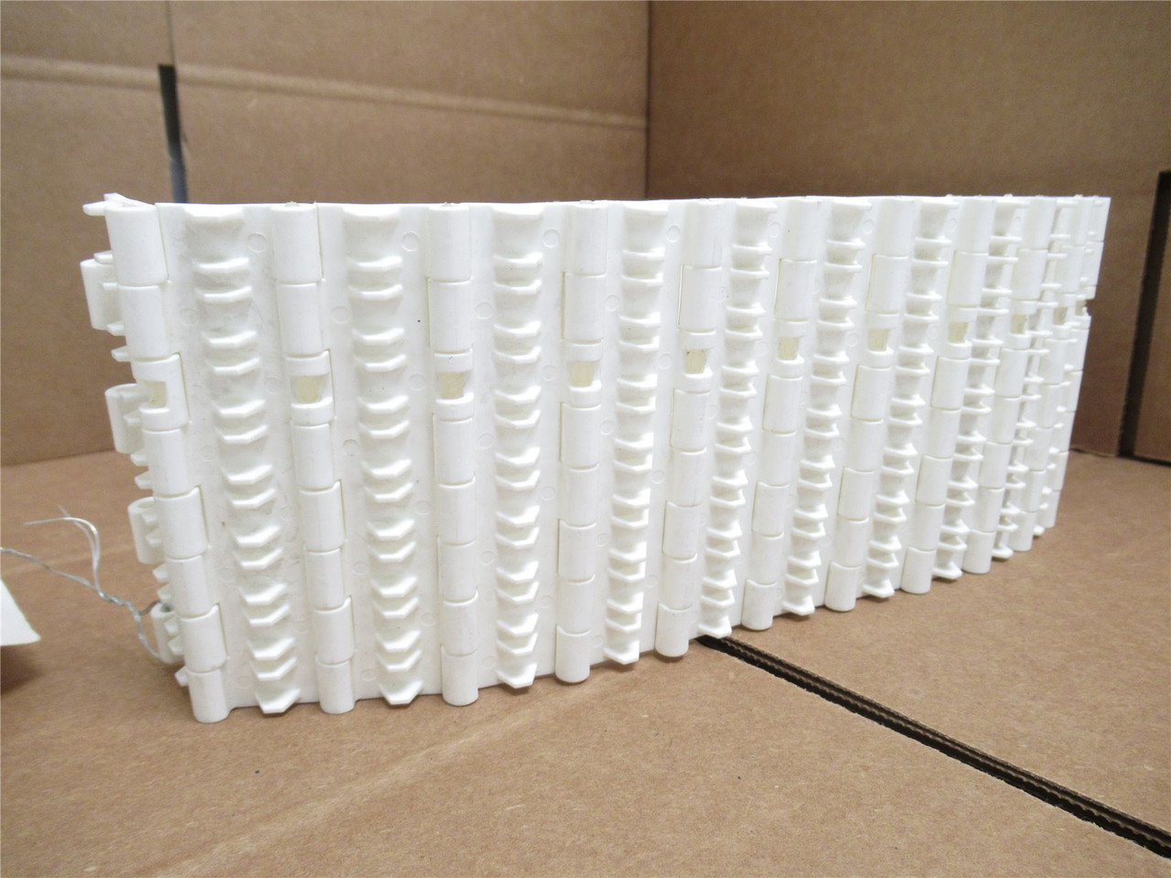 Intralox S700-4-25; Conveyor Belt; 4" Wide x 25' Long; White