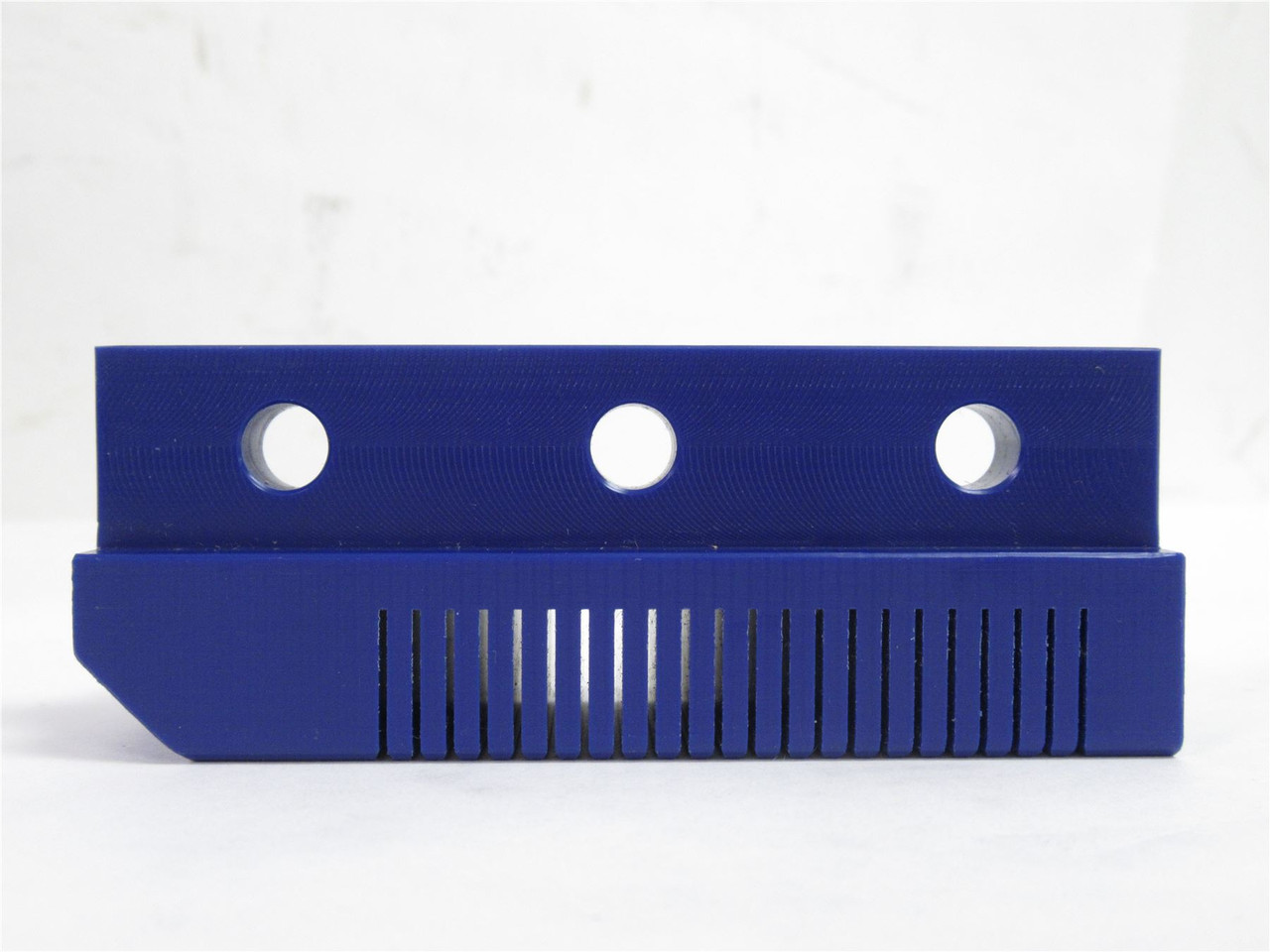 Grasselli 29209-3; GUIDE;BLDE; PLASTIC;P3; RIGHT; KSL/CBU