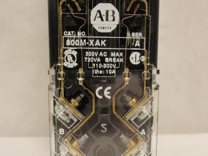 Allen-Bradley 800MR-JH2BLAK; Selector Switch 3-Pos; 10A; 600Vac