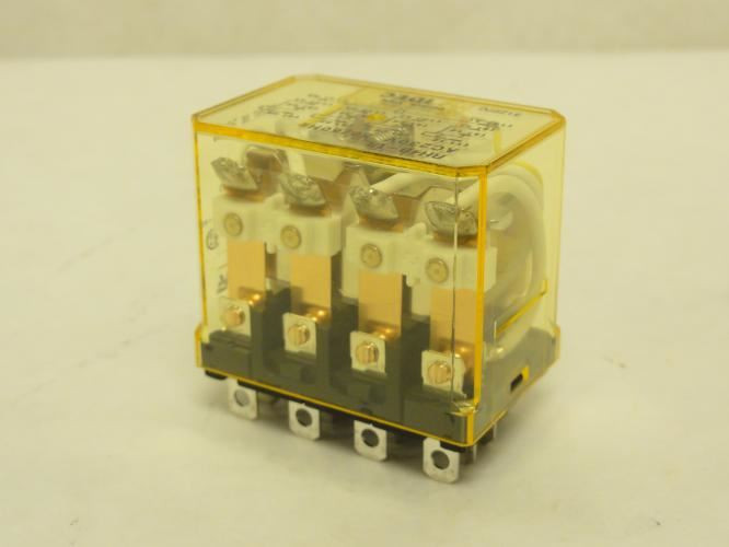 Idec RH4B-UL-AC230; Plug In Relay 10A; 240VAC; Coil: 230VAC