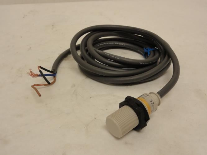 Omron E2F-X5E1; Proximity Sensor; Inductive; 10-30VDC; 2m Cable