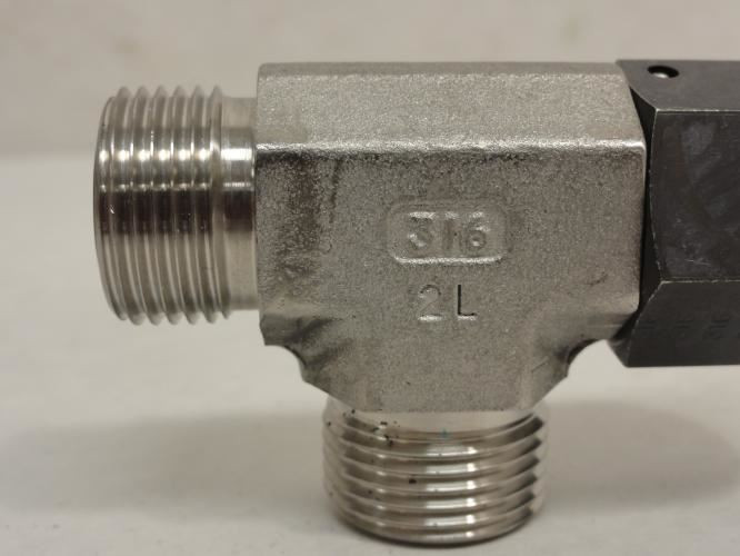 SSP S8SRT; Swivel Nut Run Tee; SS-316; 1/2 OFS; Swivel
