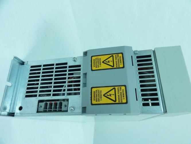 Siemens 6SE7025-0TP87-2DD0; Capacitor Module; 510-650VDC; 50A