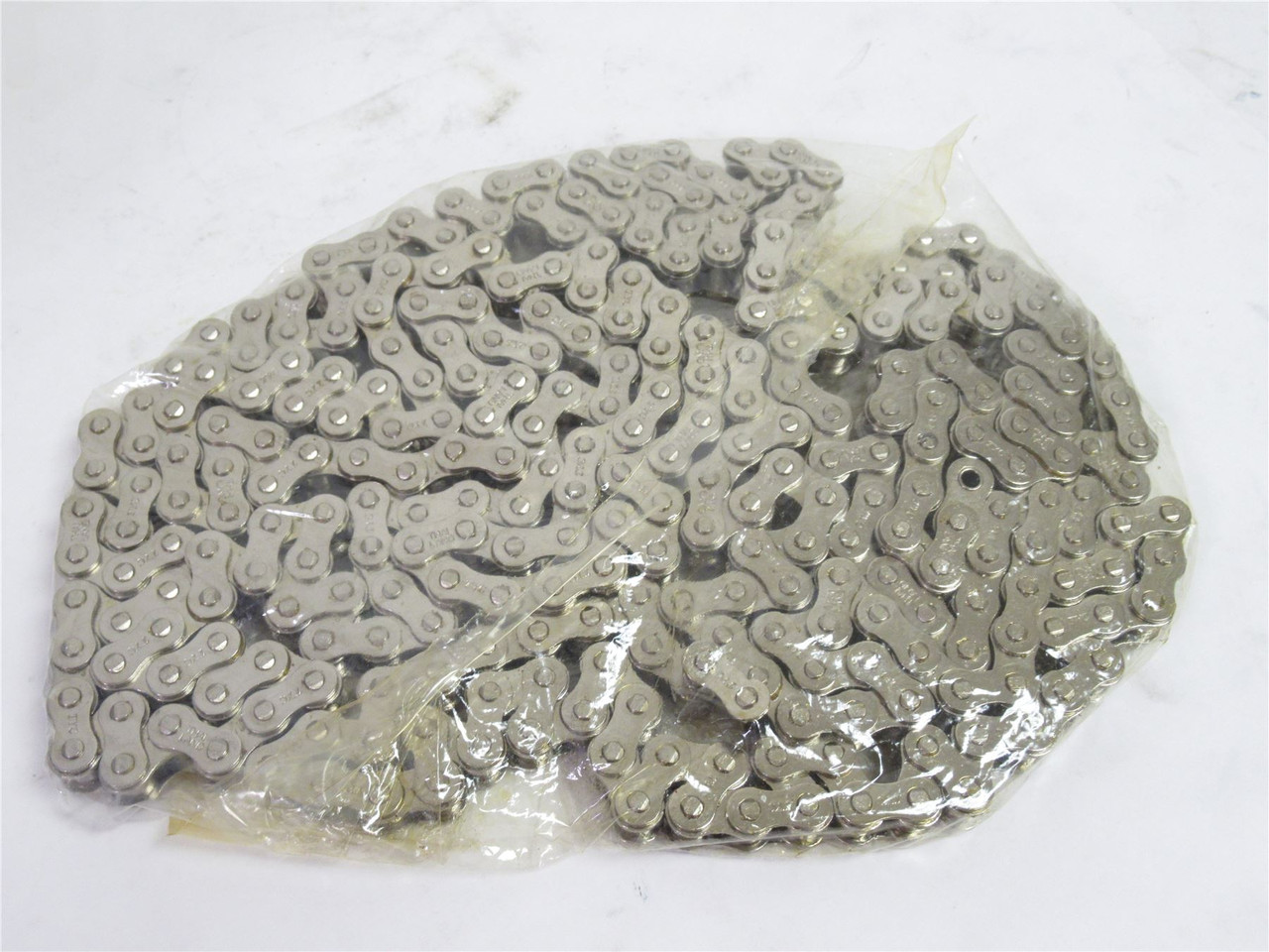Tyco 08B-1P-5M; Roller Chain; Size: 08; 5m Long W/ Conn. Link