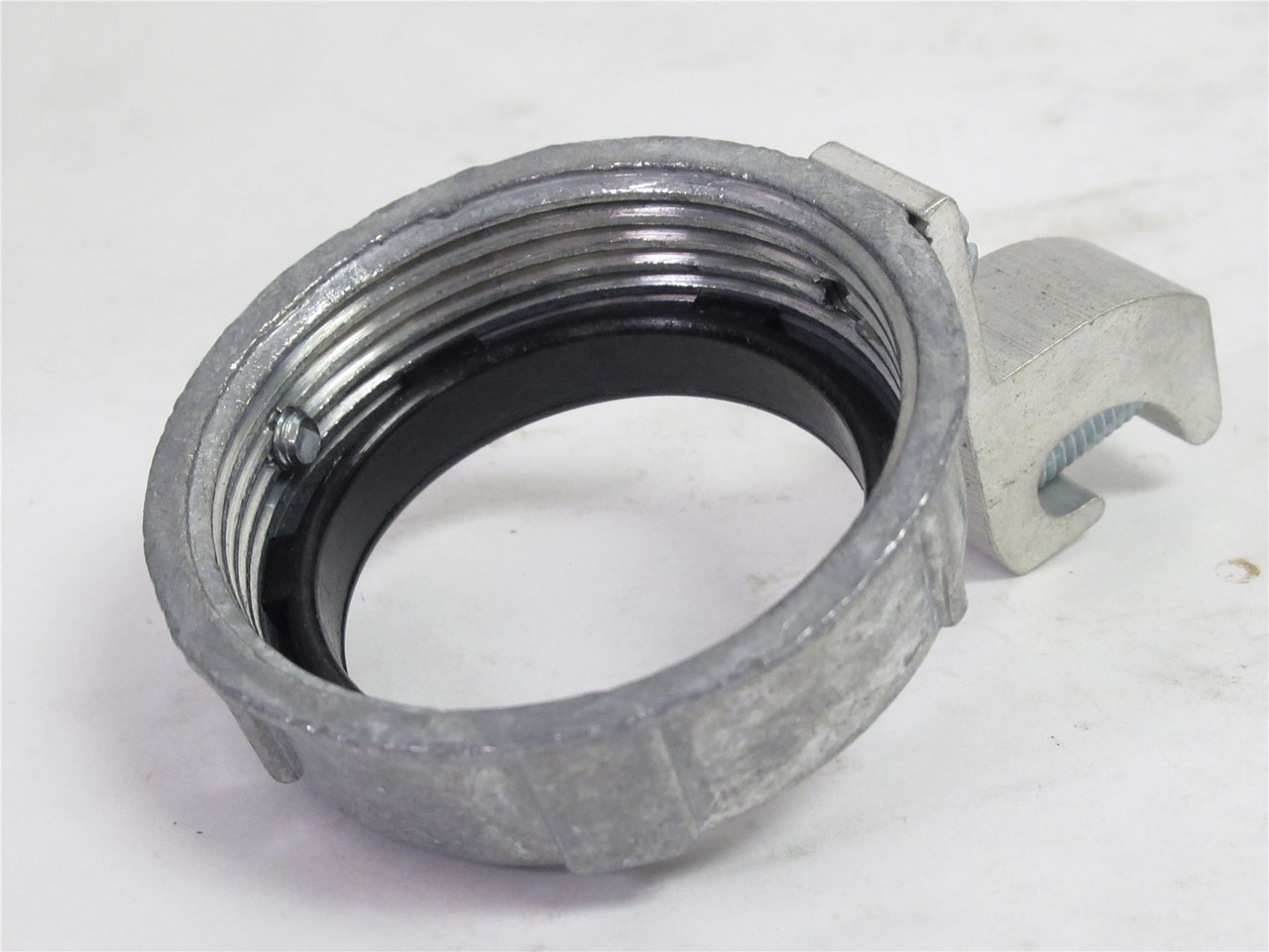 Arlington 454 1-1/2; Lay In Lug Grounding Conduit; 1-1/2"