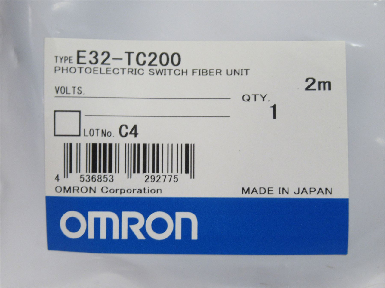 Omron E32-TC200; Through-Beam Sensor; 760mm Sensing Distance