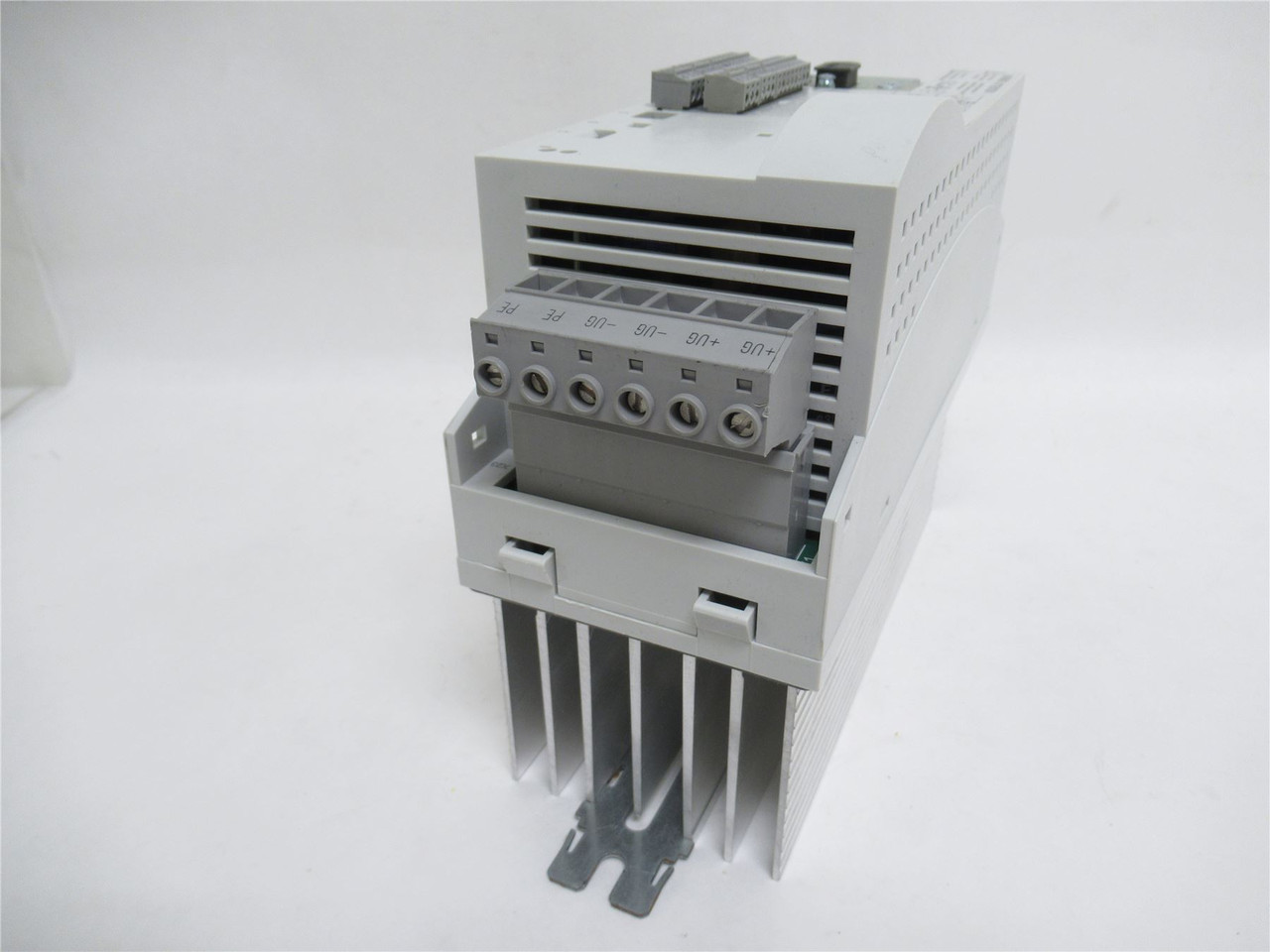 Lenze ECSEA004C4B; Servo Axis Module; Overload: 4A