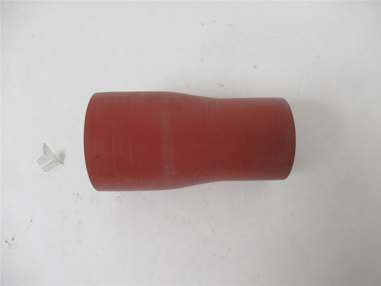 Mack 744GB360; Hose 1-7/8 inch x 1-1/2 inch x 4 inch