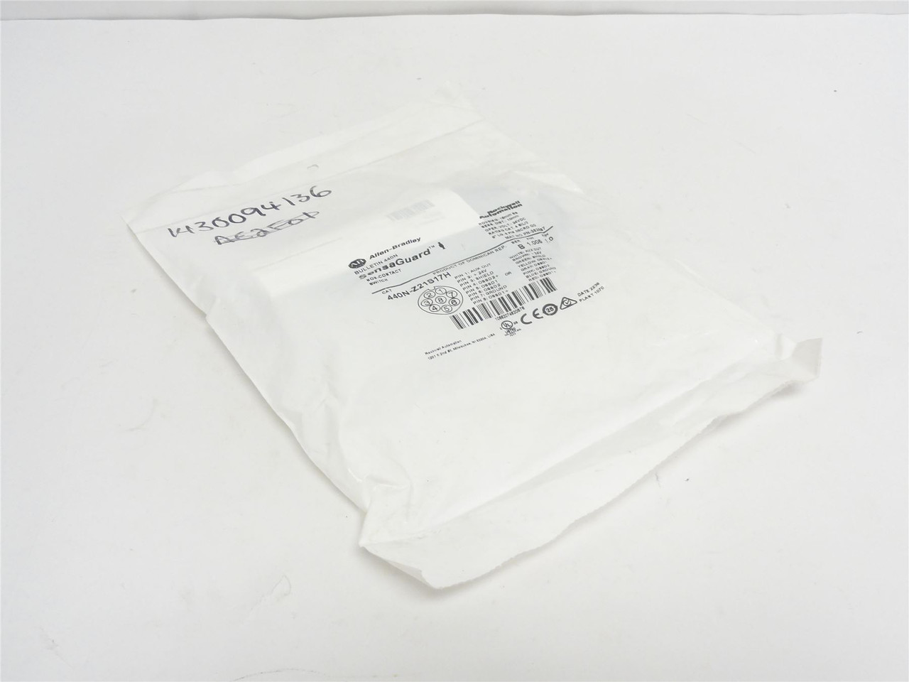 Allen-Bradley 440N-Z21S17H; Non-Contact Switch; 18mmOD; 8-Pin