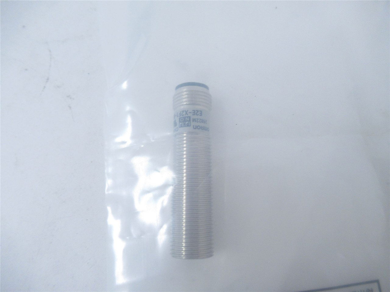 Omron E2E-X2F1-M1; Proximity Sensor 10-35 VDC 300 MA