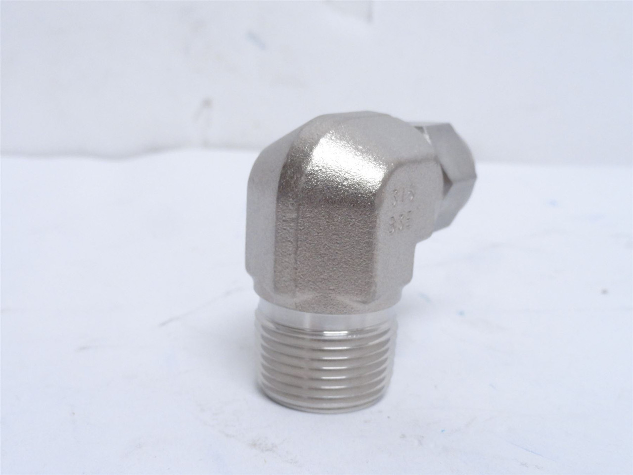 Swagelok SS-810-2-12; Air Elbow 90Deg; SS-316; 1/2" x 3/4MNPT