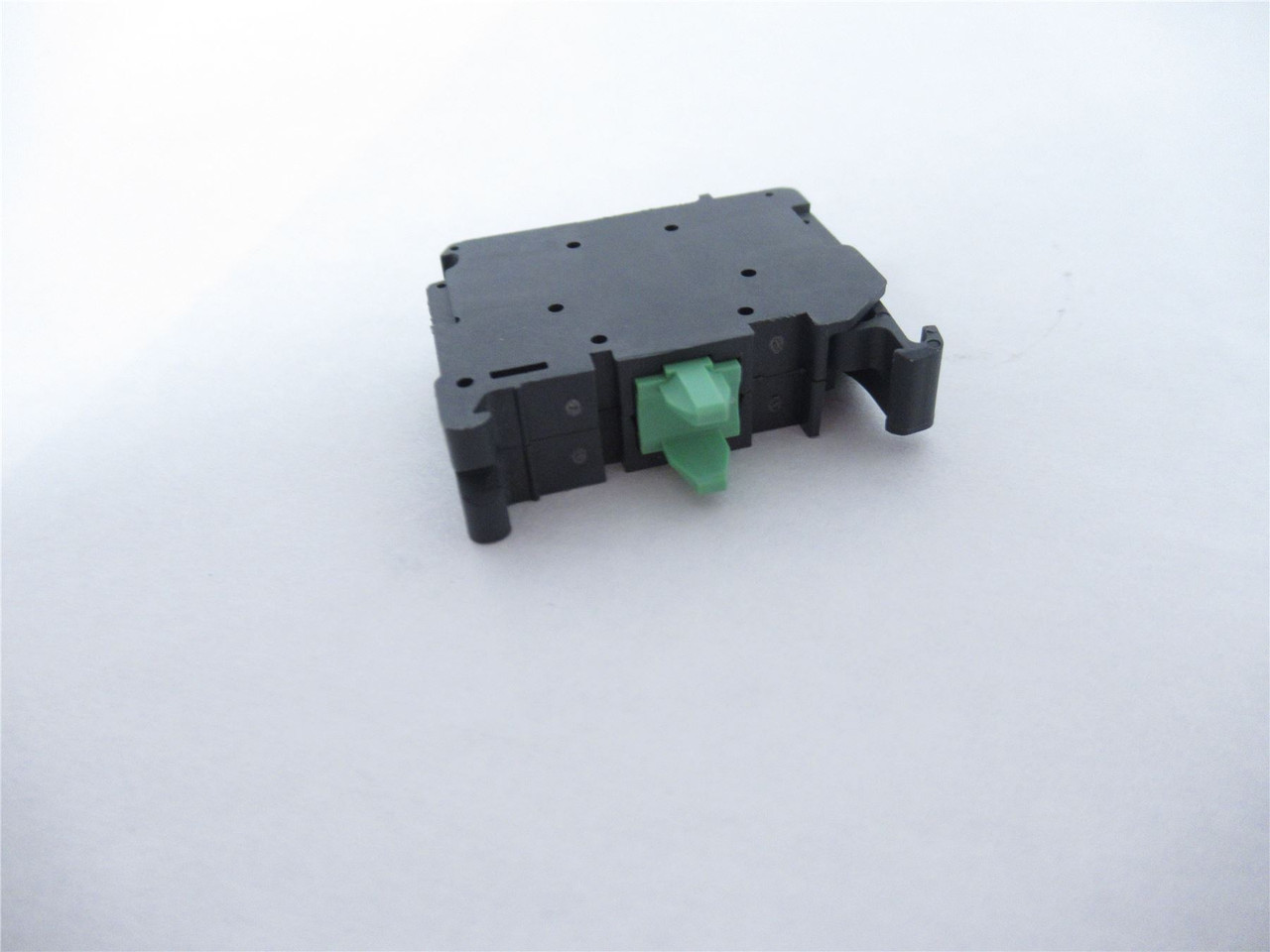 Allen-Bradley 800F-X01; Contact Block 1 NO 10A 600V