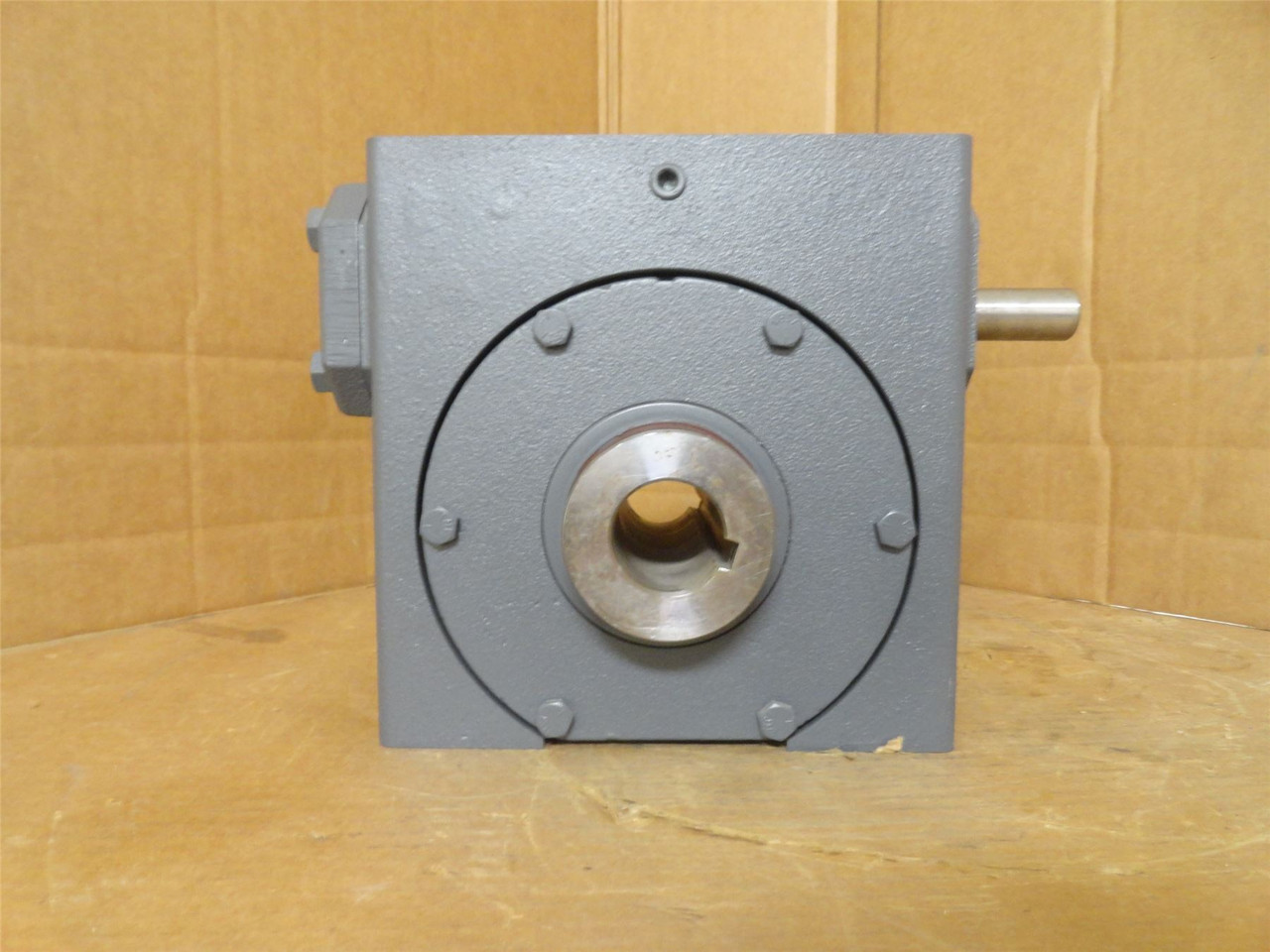 Hub City 0230-14641; Gearbox 20:1 Ratio 322 20/1-A WR-1.438