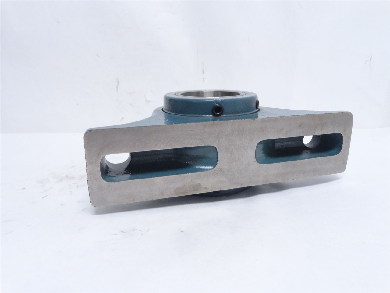 Dodge P2B-E-215R; PB Roller Bearing; 2-15/16"ID 023017