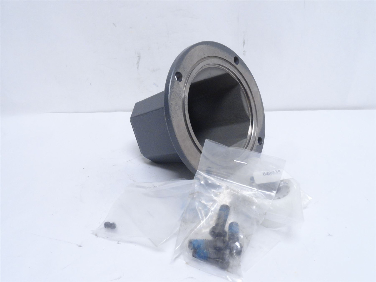 Hub City 0229-03240; Motor Flange Kit
