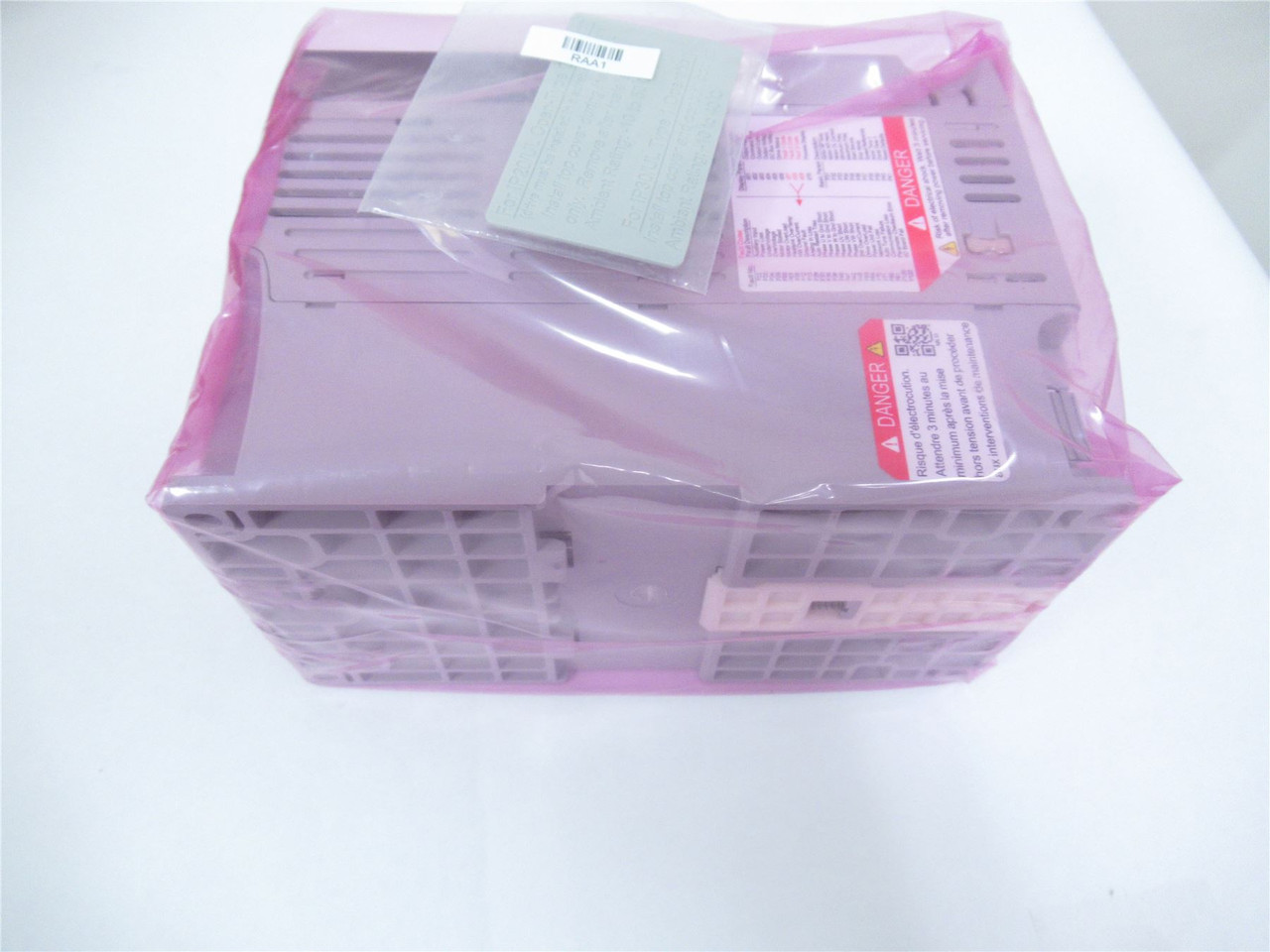 Allen-Bradley 22A-D8P7N104; AC Drive 5HP 480VAC 3PH-IN