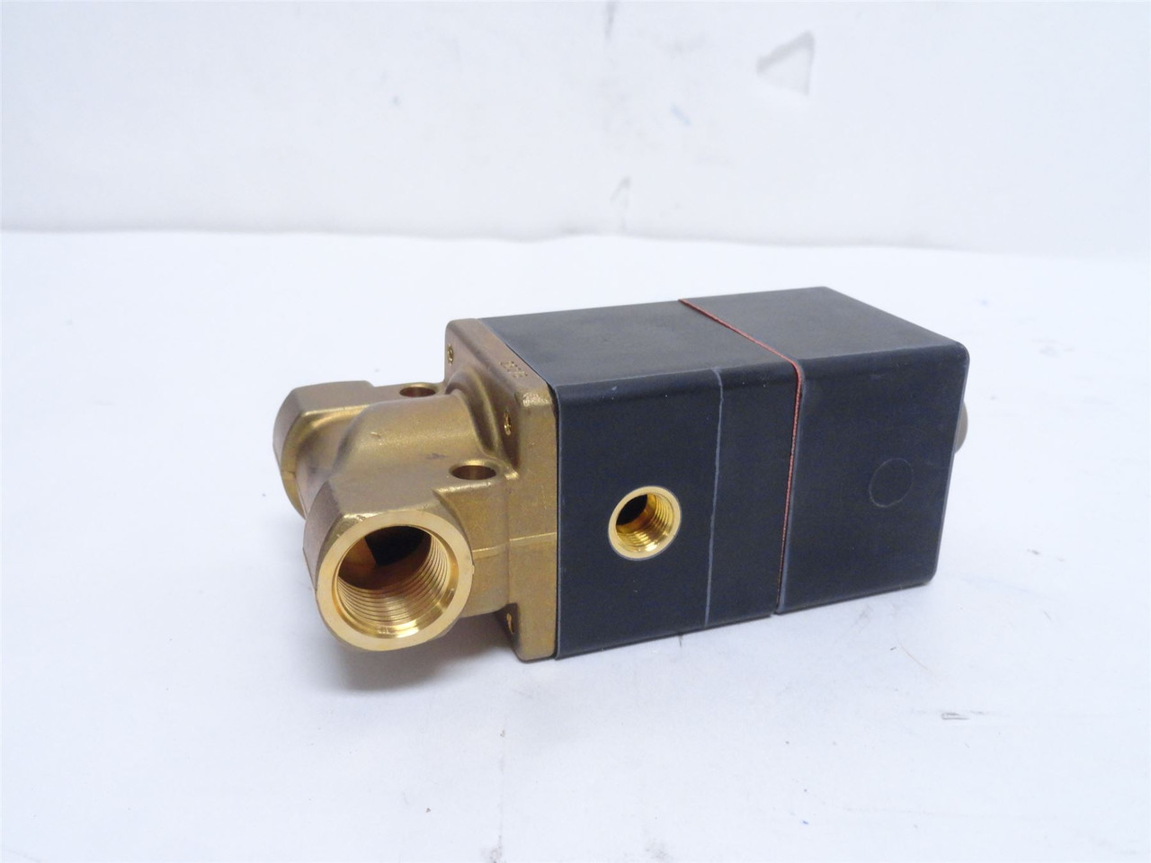 Multivac 80260112410; Brass Solenoid Valve; 3/8NPT; 7-8BAR