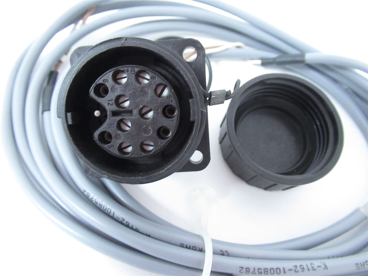 Robert Reiser 260870602; Remote control Cable Skt ReleaseExit