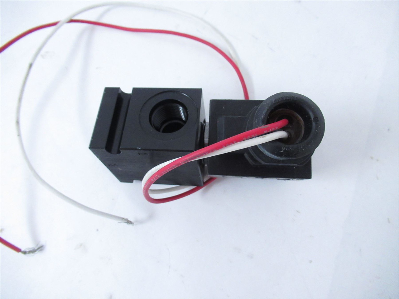 Delta Power DES2G00CL115; Solenoid Valve 2 Position 2Way 110V