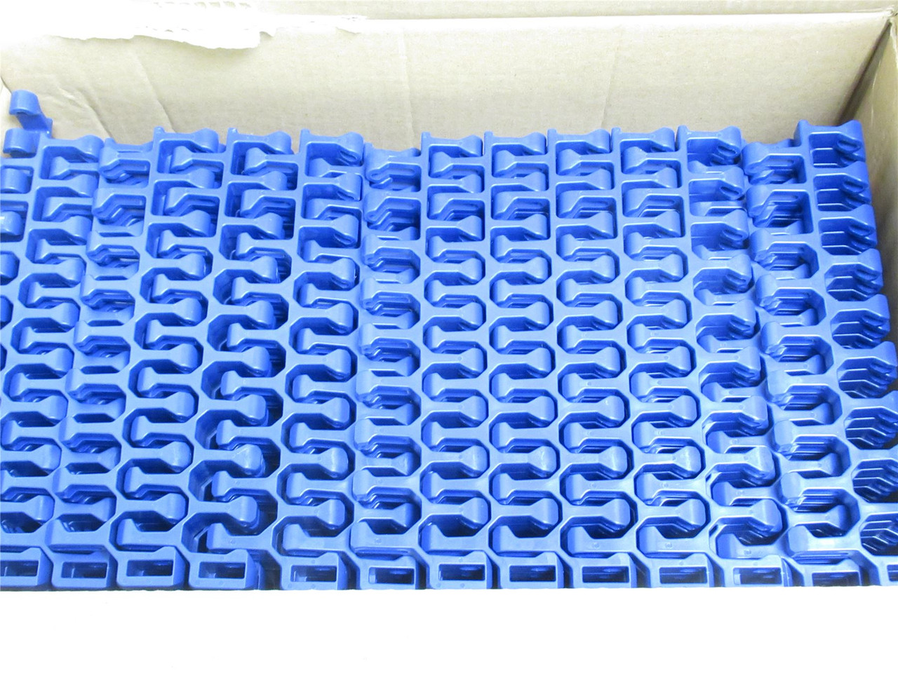 Intralox M3G0-34DX09-LT-00; Box 169; Link Module 9-11/16"Wide