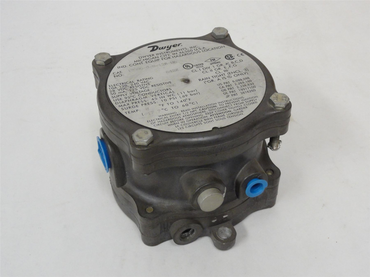 Dwyer 1950G-0-B-120-NA; Differential Press Switch .15-.50in WC