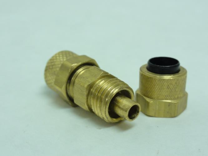 Parker 62P-4; Lot-2 Compression Connector; 1/4" Tube; Brass