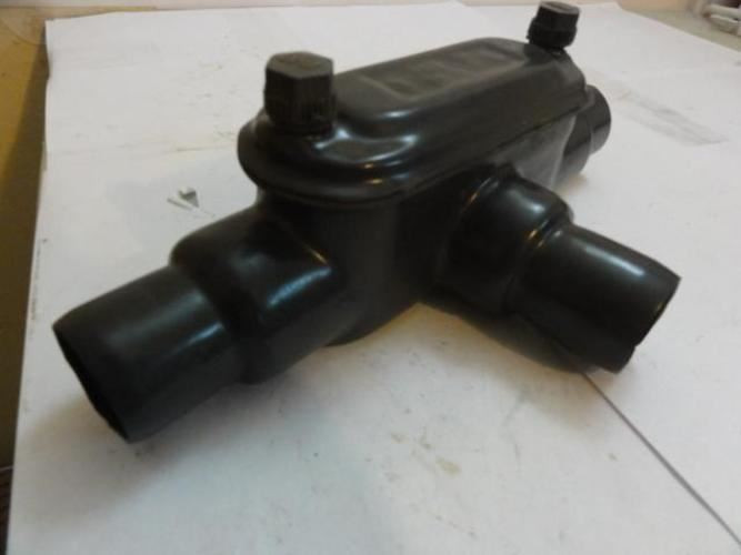 Thomas & Betts 734A; Conduit Tee; 1" Port