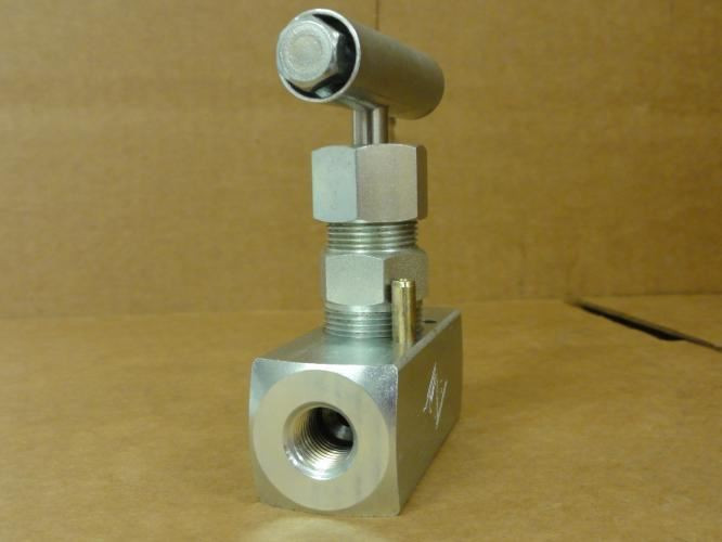 KF Industries 15-14; Needle Valve; 1/4"NPT; 6000PSI; 414bar