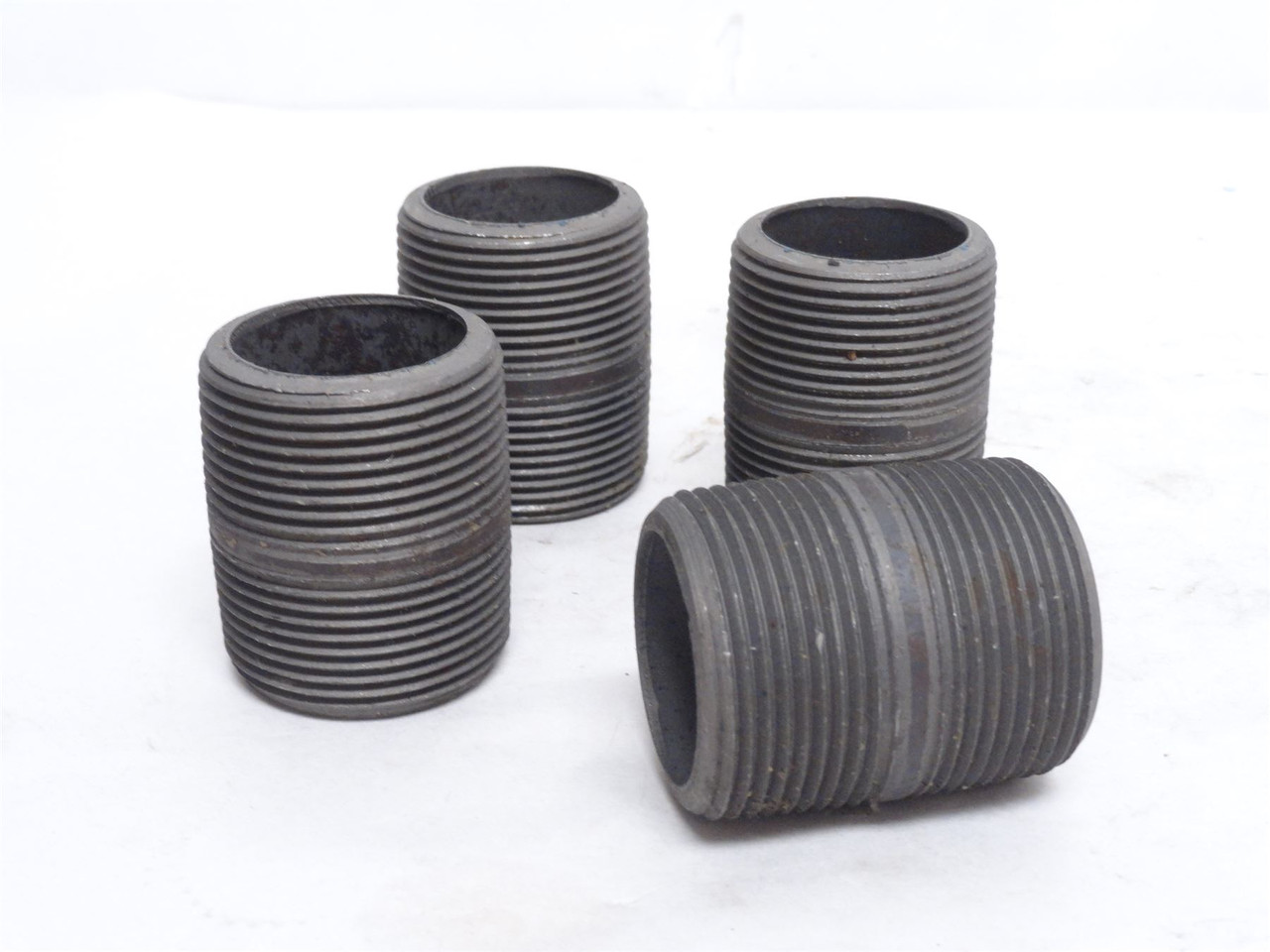 Industry-Std 1LML7; Lot-4 Pipe Nipples; 1-1/4NPT; 5-1/2" Long