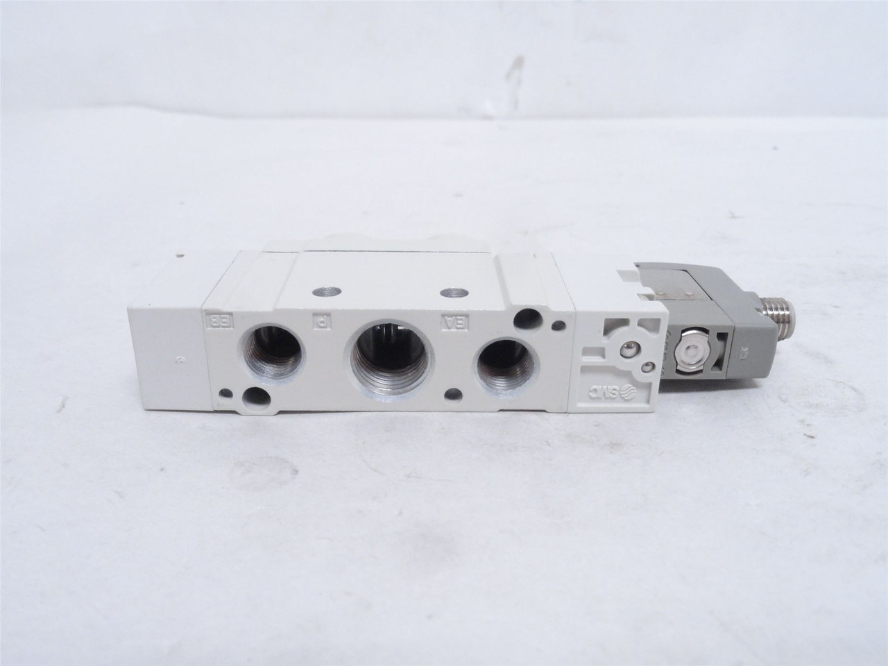 SMC SY7120-5WOZ-02-X10; Solenoid Air Valve 0.15-0.7MPa; 24VDC