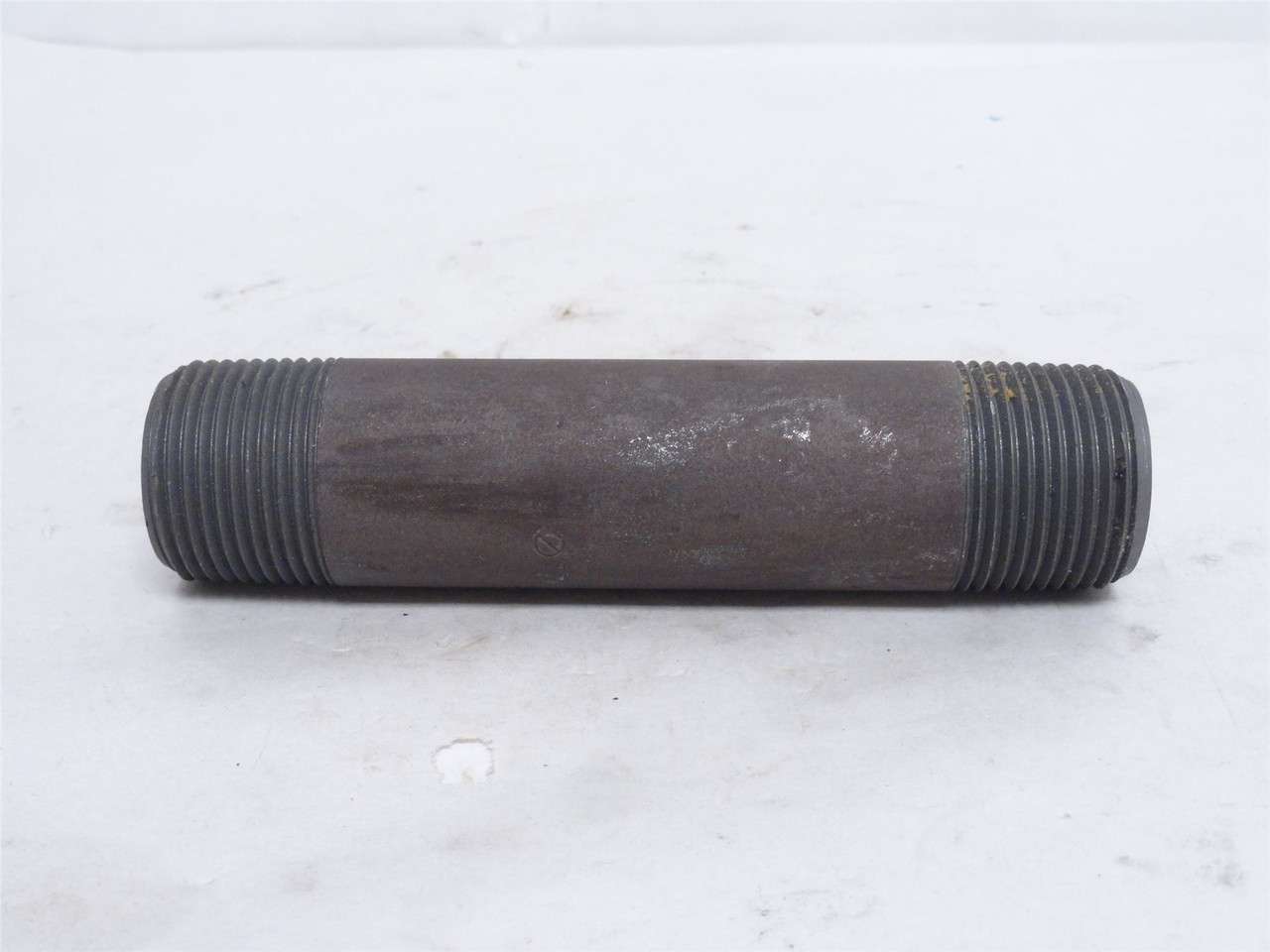 Industry-Std 1LMK1; Lot-4; Pipe Nipples; 1NPT; 5-1/2" Long