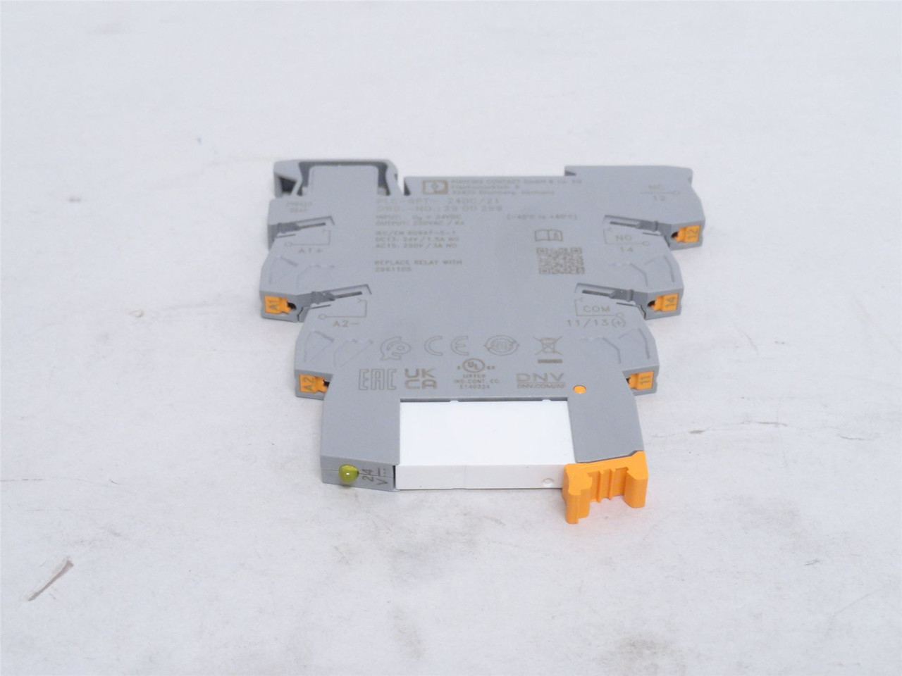 Phoenix PLC-RPT- 24DC/21; Relay Module 2900330; 24VDC In