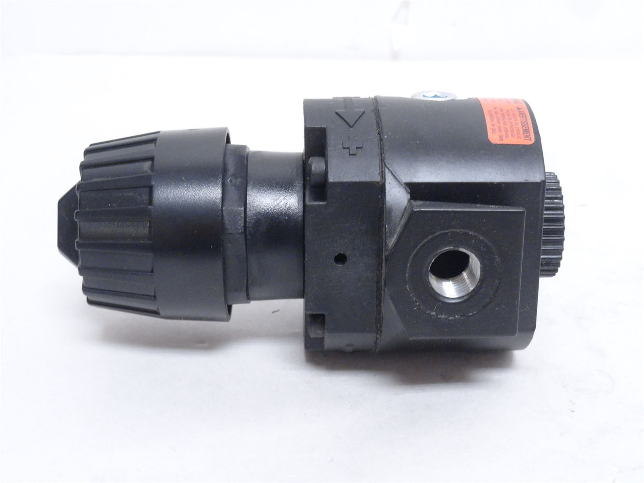 Wilkerson R16-02-000; Pneumatic Regulator 300PSI; 1/4NPT Port