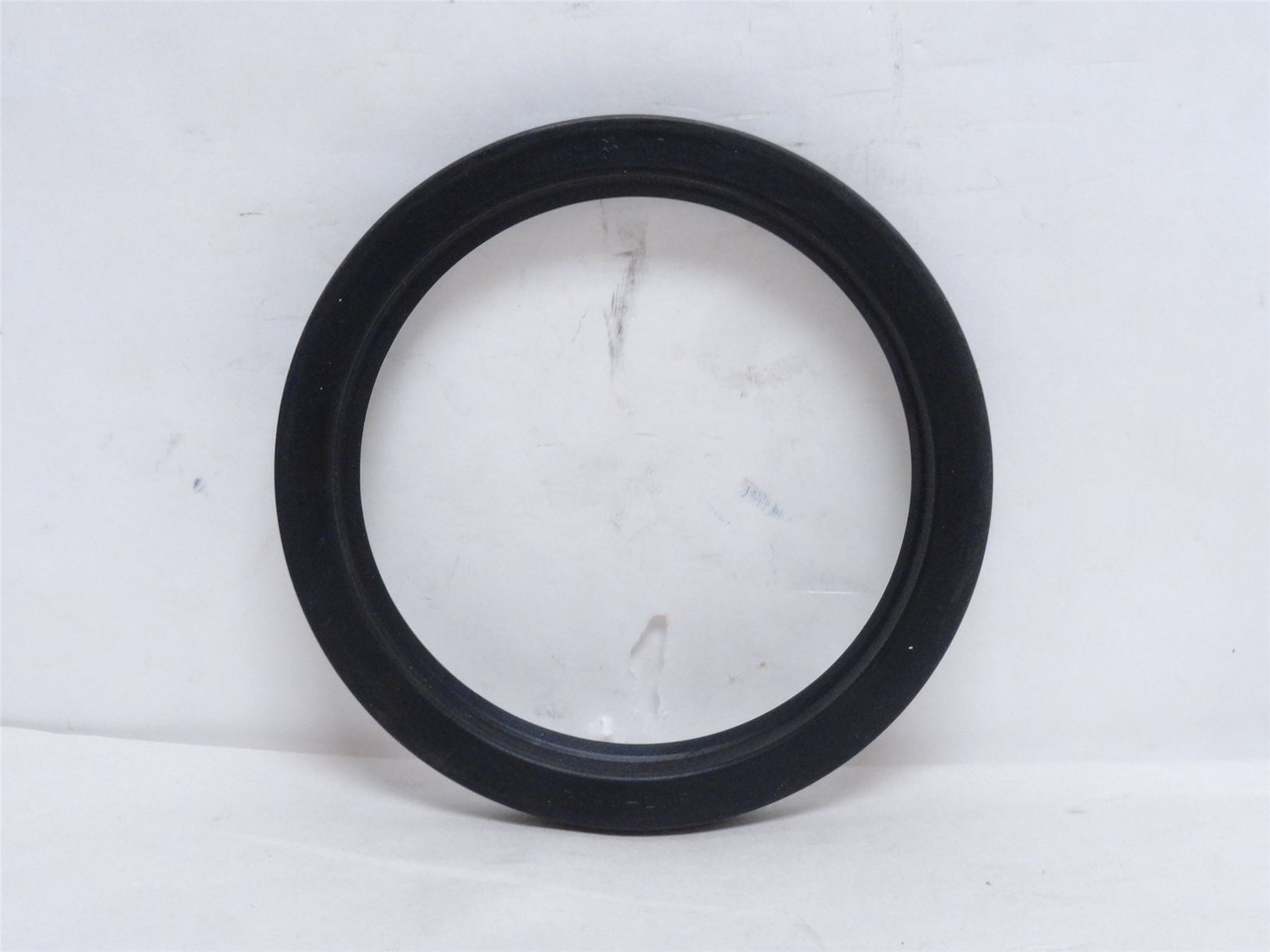 Clipper 7040-H1L5; Oil Seal; 4-1/4"ID x 5-1/4"OD x 1/2" Wide