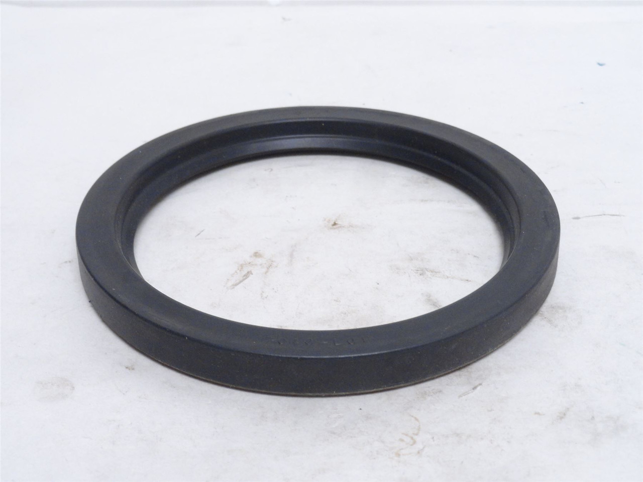 Clipper 7040-H1L5; Oil Seal; 4-1/4"ID x 5-1/4"OD x 1/2" Wide