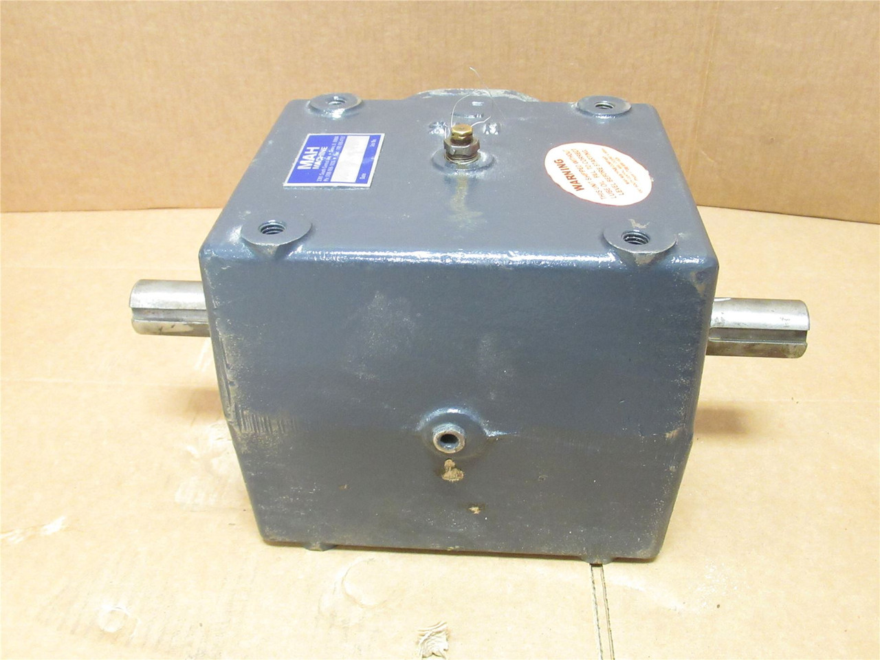 MAH Machine 15HB1-LR10; Speed Reducer; 1:1 Ratio; L&R Output