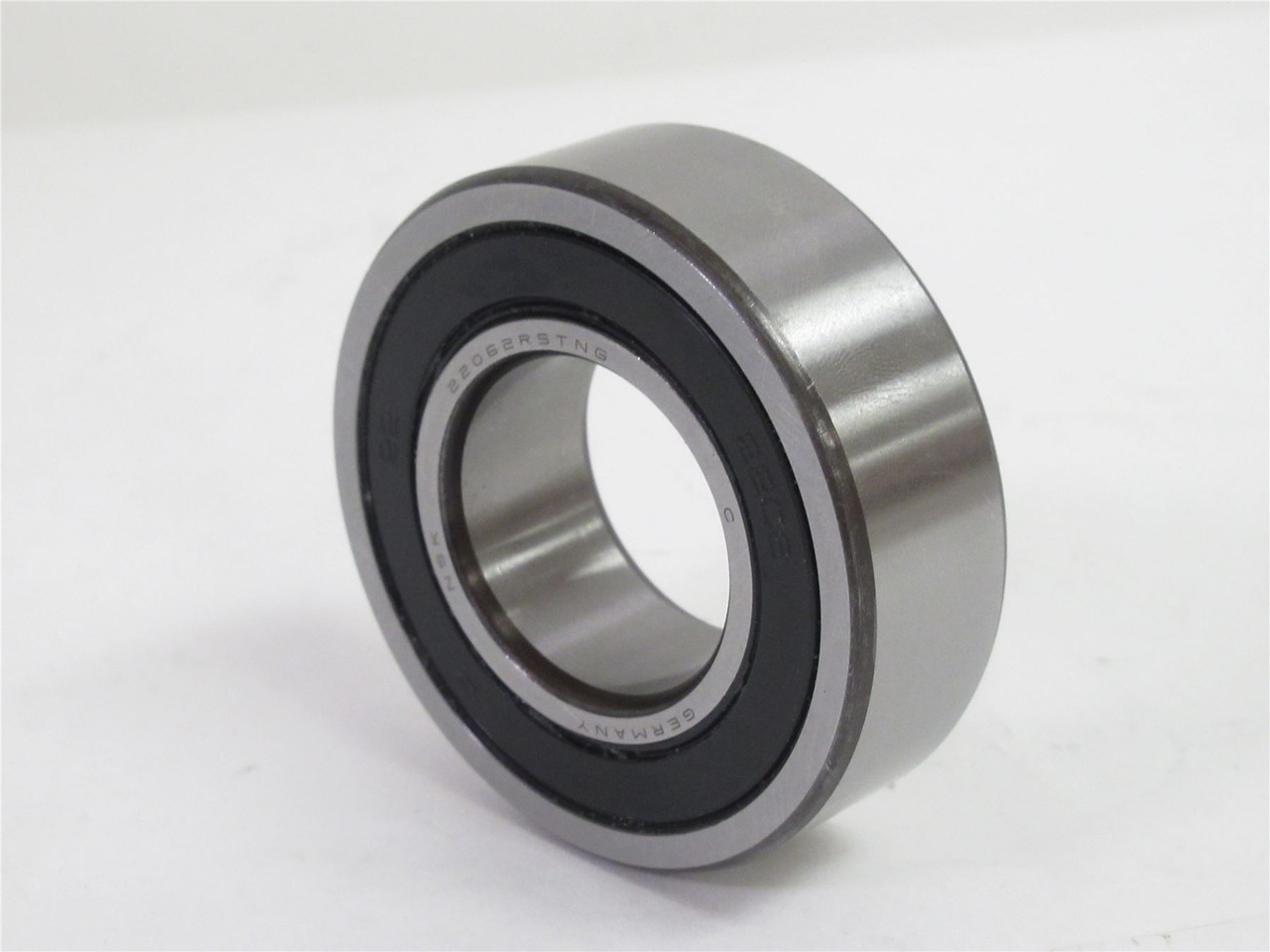 NSK 2206-2RSTN; Double Row Self Aligning Bearing; 30mmID