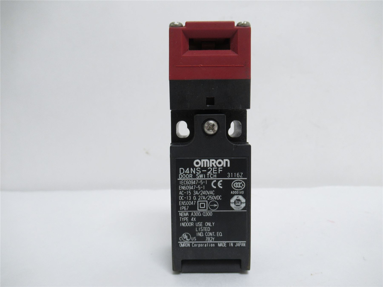 Omron D4NS-2EF; Safety Door Switch; 240VAC@3A; 1/2 FNPT