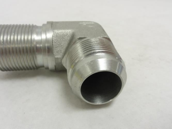 Parker 16 WETX; Bulkhead Union Elbow; 90�; 1 JIC