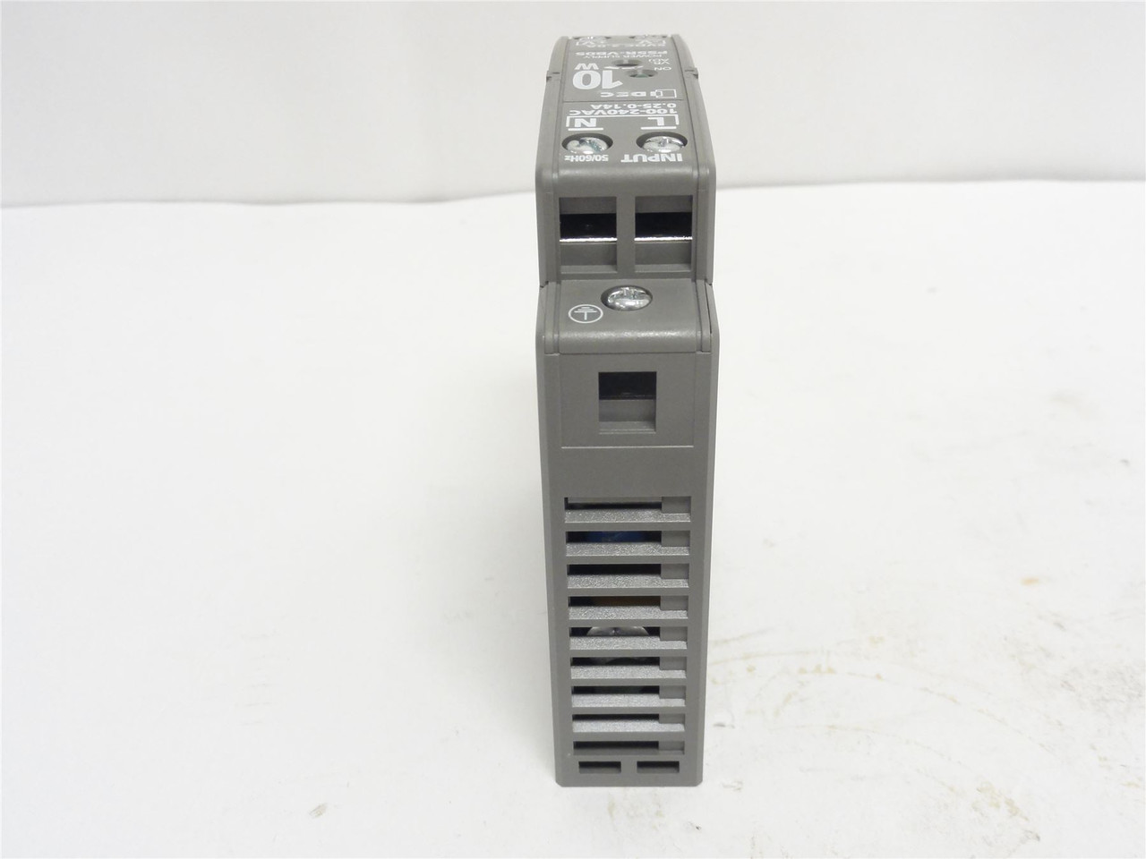 Idec PS5R-VB05; Power Supply; 10W; 5VDC; 2.0A