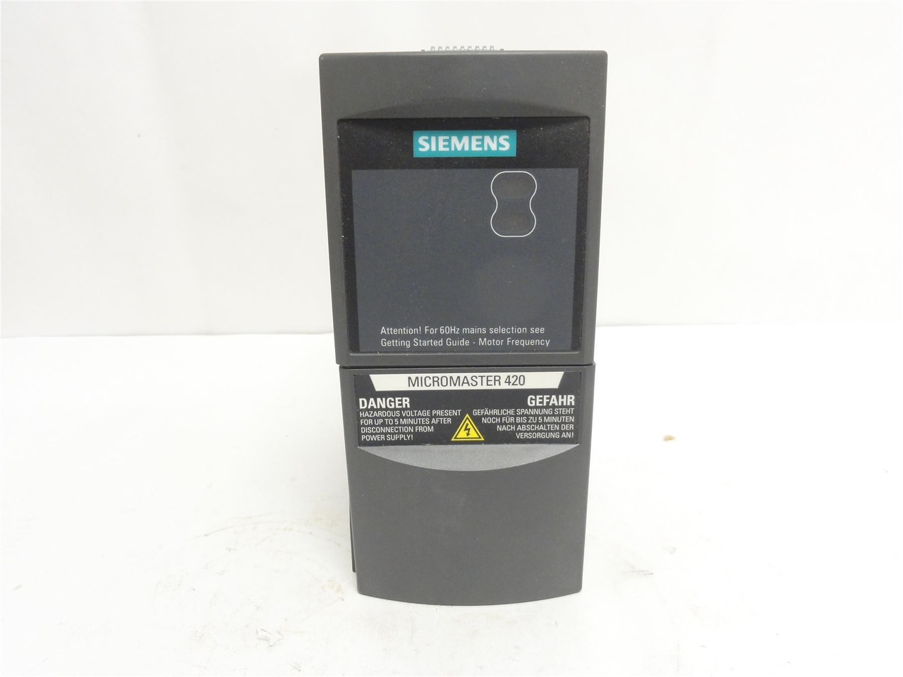Siemens 6SE6420-2UD21-1AA1; Inverter Drive; 1.10Kw; 480VAC