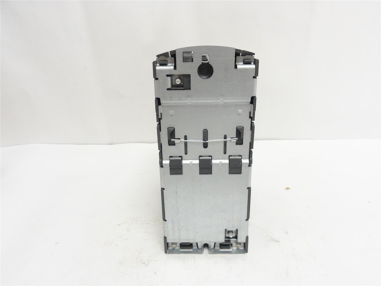 Siemens 6SE6420-2UD21-1AA1; Inverter Drive; 1.10Kw; 480VAC