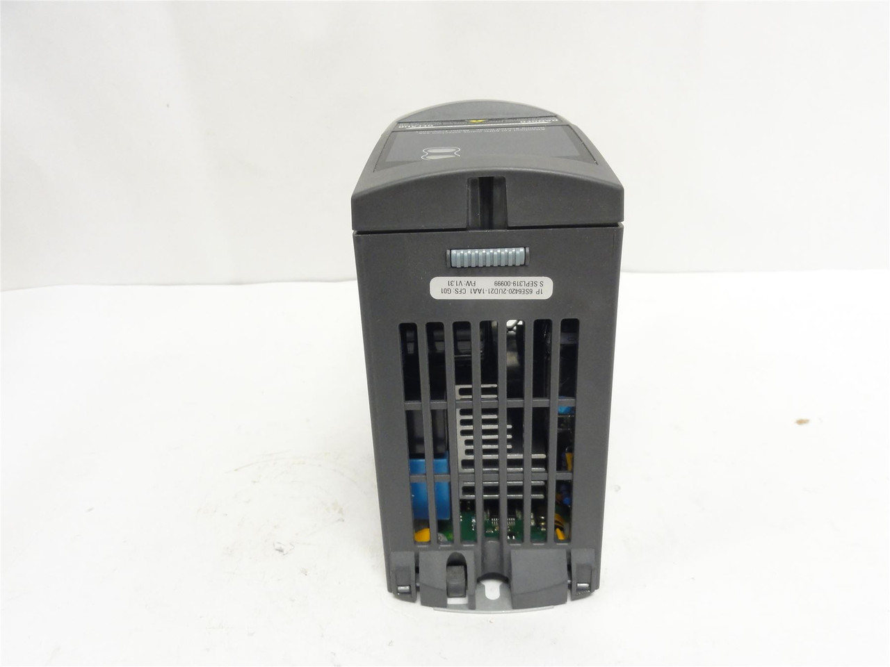 Siemens 6SE6420-2UD21-1AA1; Inverter Drive; 1.10Kw; 480VAC