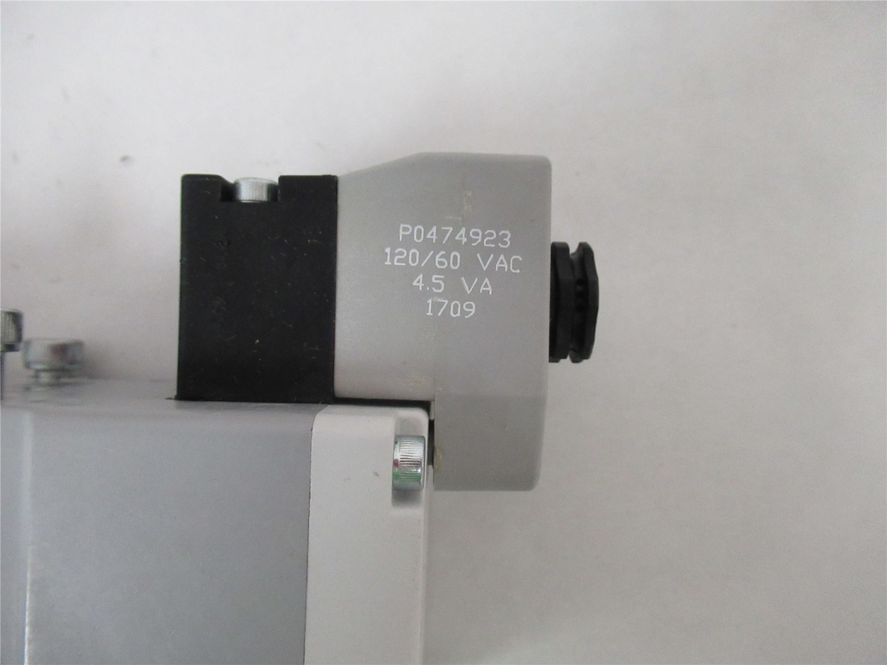 Parker H26VXBG023C; Pneumatic Solenoid 3 Posit CE115/120 VAC