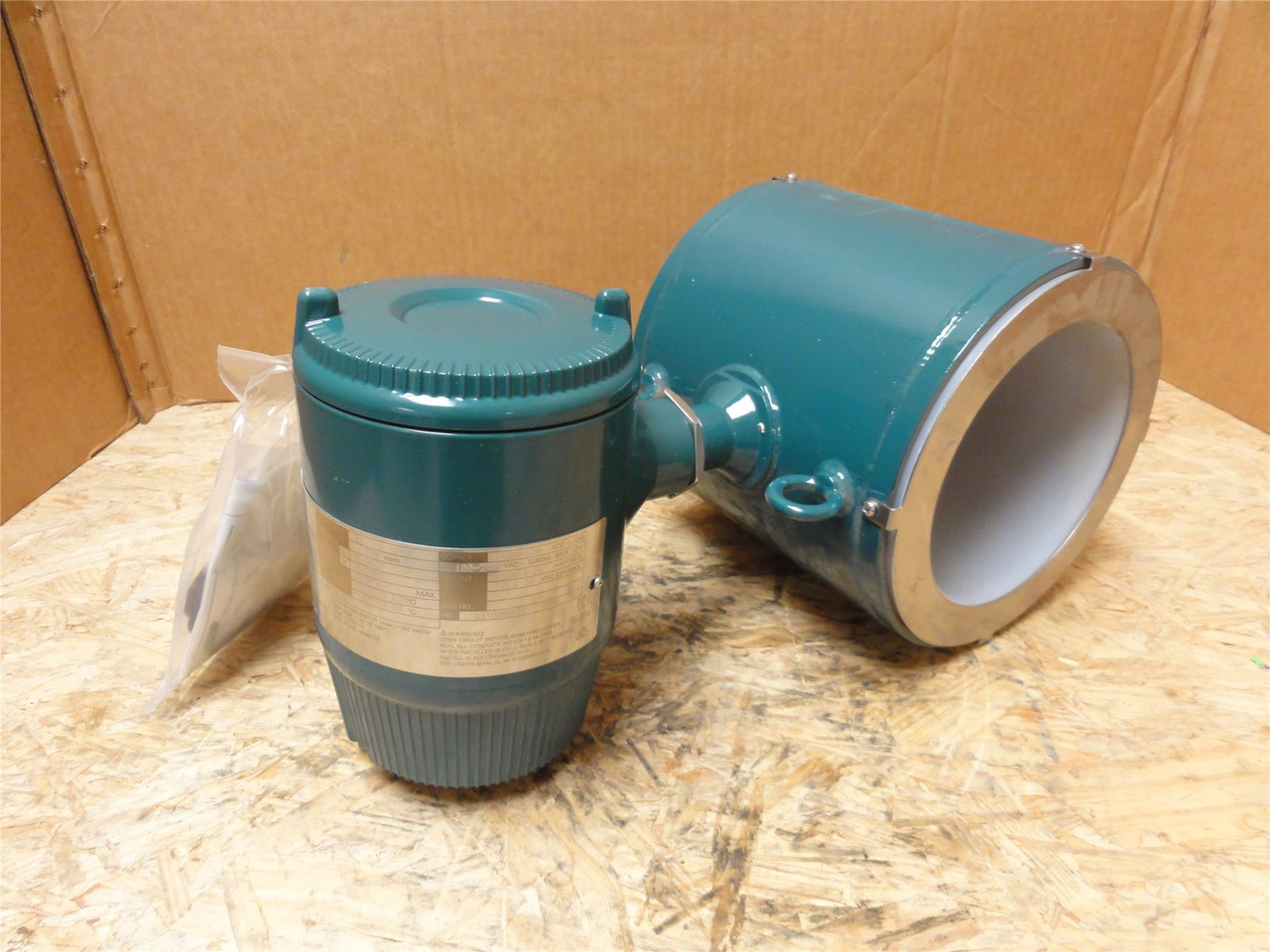 Yokogawa AXF150C-D1AL1L-AA11-228; MagneticFlowmeterSize 150mm