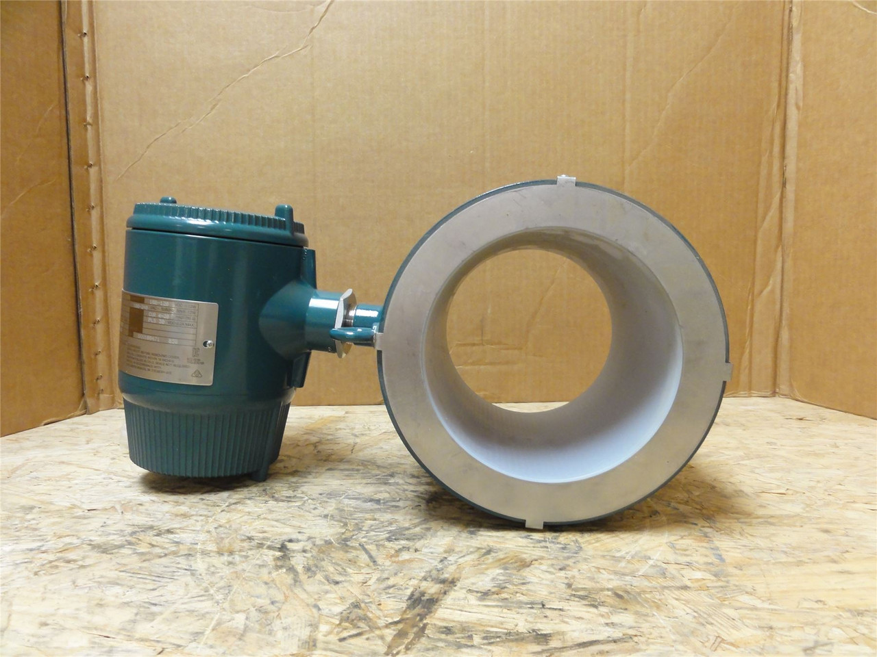 Yokogawa AXF150C-D1AL1L-AA11-228; MagneticFlowmeterSize 150mm