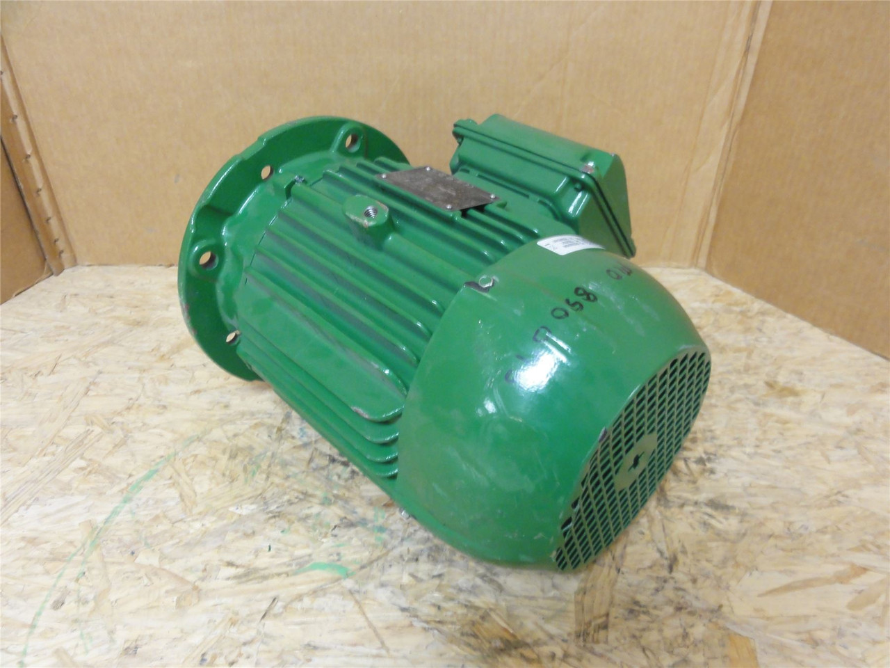 WEG TE1BF0X0; AC Motor; 4kW; 460V; 1755RPM; 3PH; 60HZ; 7.48A