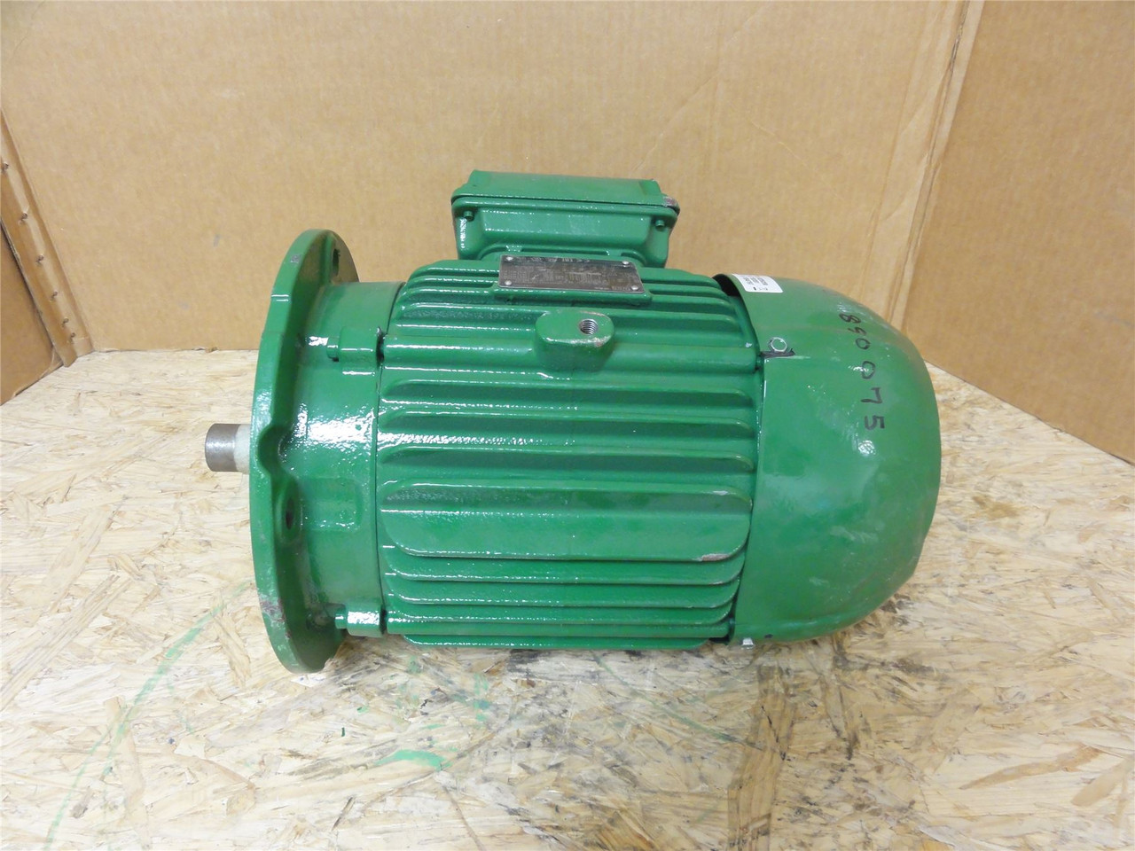 WEG TE1BF0X0; AC Motor; 4kW; 460V; 1755RPM; 3PH; 60HZ; 7.48A